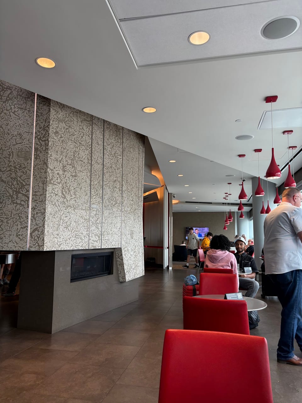 Air Canada Maple Leaf Lounge – Winnipeg J.A.Richardson International (YWG)