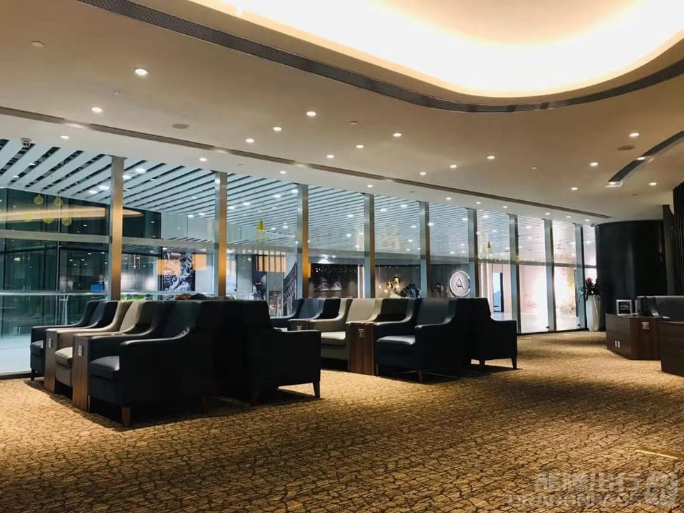 Premium Lounge (T2 International) – Guangzhou Baiyun Airport (CAN), Terminal 2 – seating area