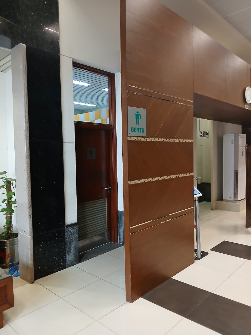 Iqbal Lounge – Sialkot Airport (SKT), International Terminal
