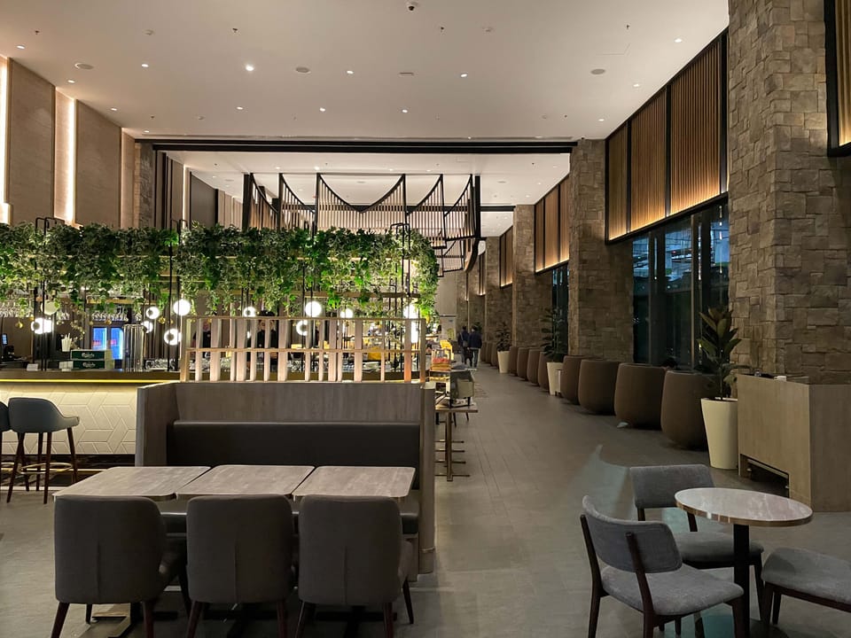 Sapphire Lounge - Plaza Premium Lounge – Jakarta Soekarno-Hatta Airport (CGK), International Departure, Terminal 3 – lounge interior