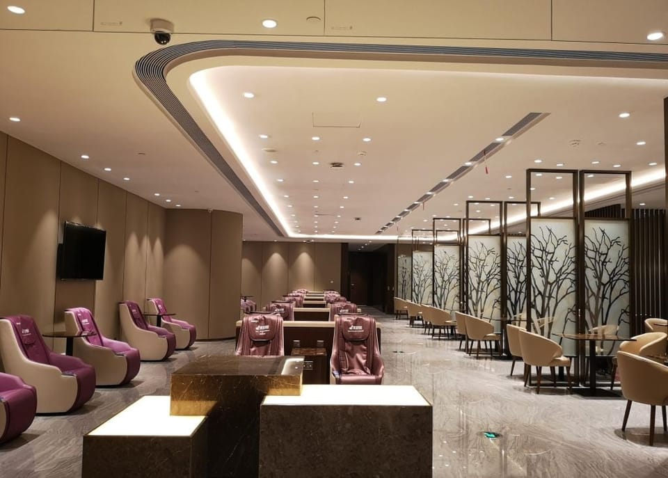 Easy-boarding Lounge – Guangzhou Baiyun Airport (CAN), Terminal 2