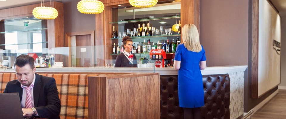 UpperDeck Lounge – Glasgow Airport (GLA), Main Terminal