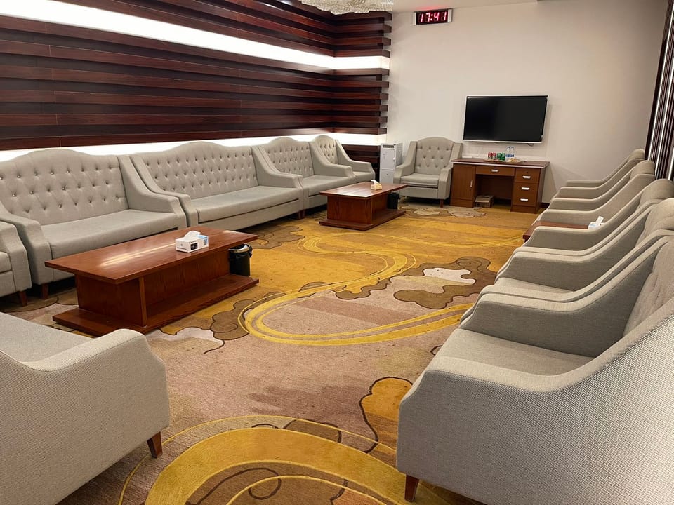 Gold and Silver Card First Class Lounge – Bayingoleng Mongolian Autonomous Prefecture Airport (RQA), Main Terminal