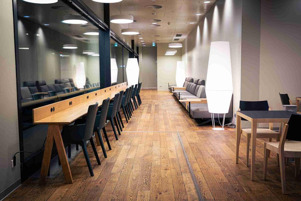 Austrian Business Lounge (Schengen, F Gates) – Vienna Airport (VIE), Terminal 3 – seating area