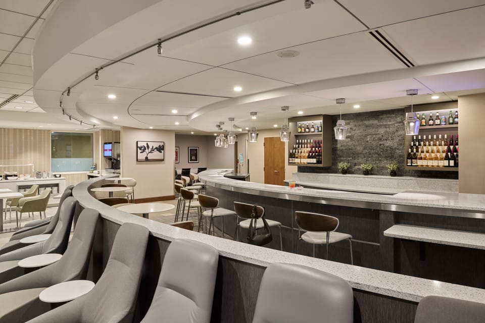 The Club – Atlanta Airport (ATL), Concourse F – lounge interior