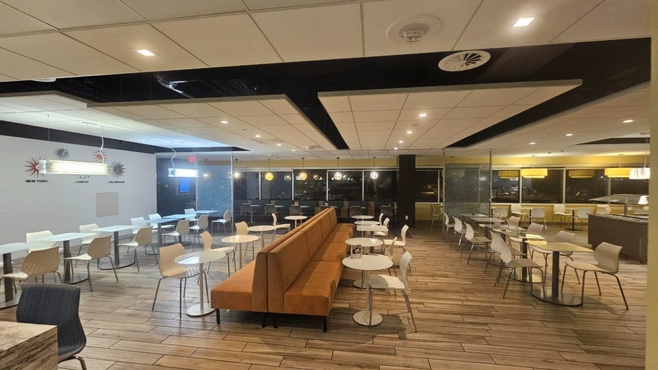 Escape Lounge – Minneapolis-Saint Paul Airport (MSP), Terminal 1