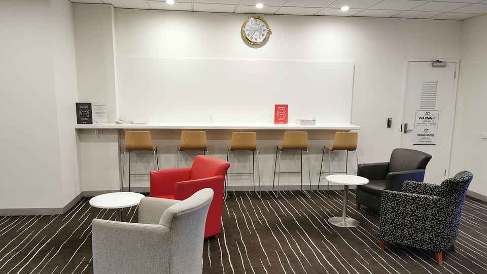 Qantas Launceston Regional Lounge – Launceston Airport (LST) – seating area