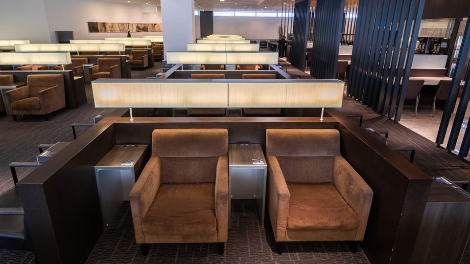 ANA Lounge Nrt Satellite – Tokyo Narita Airport (NRT) – seating area