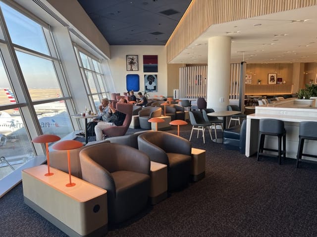 Capital One Lounge – Dallas Fort Worth Airport (DFW), Terminal D