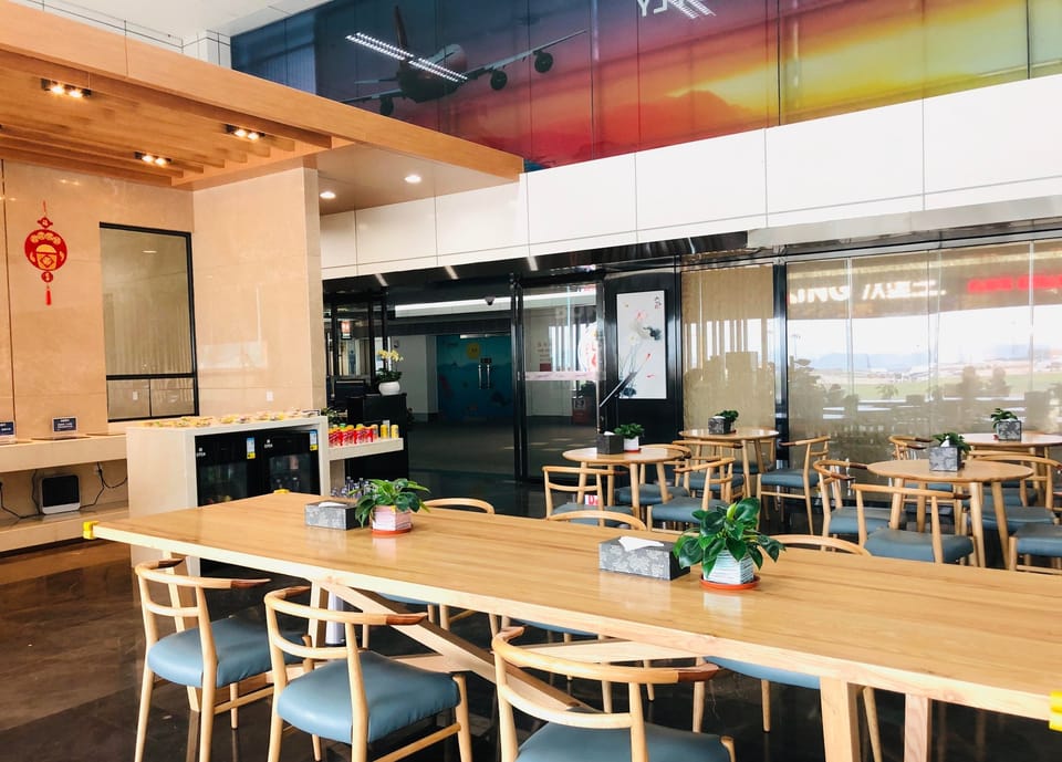 First Class Lounge (East Gallery) – Zhuhai Airport (ZUH), Main Terminal