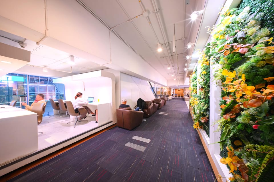 Miracle Business Class Lounge (Concourse D) – Bangkok Suvarnabhumi Airport (BKK), Main Terminal – seating area