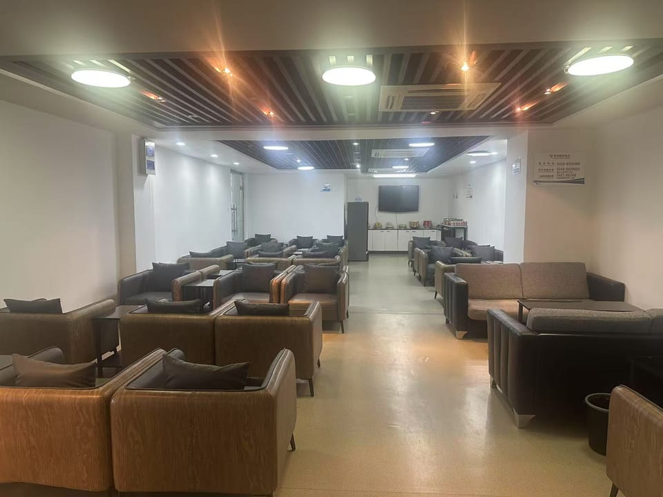 First Class Lounge – Daqing City Airport (DQA), Main Terminal – seating area
