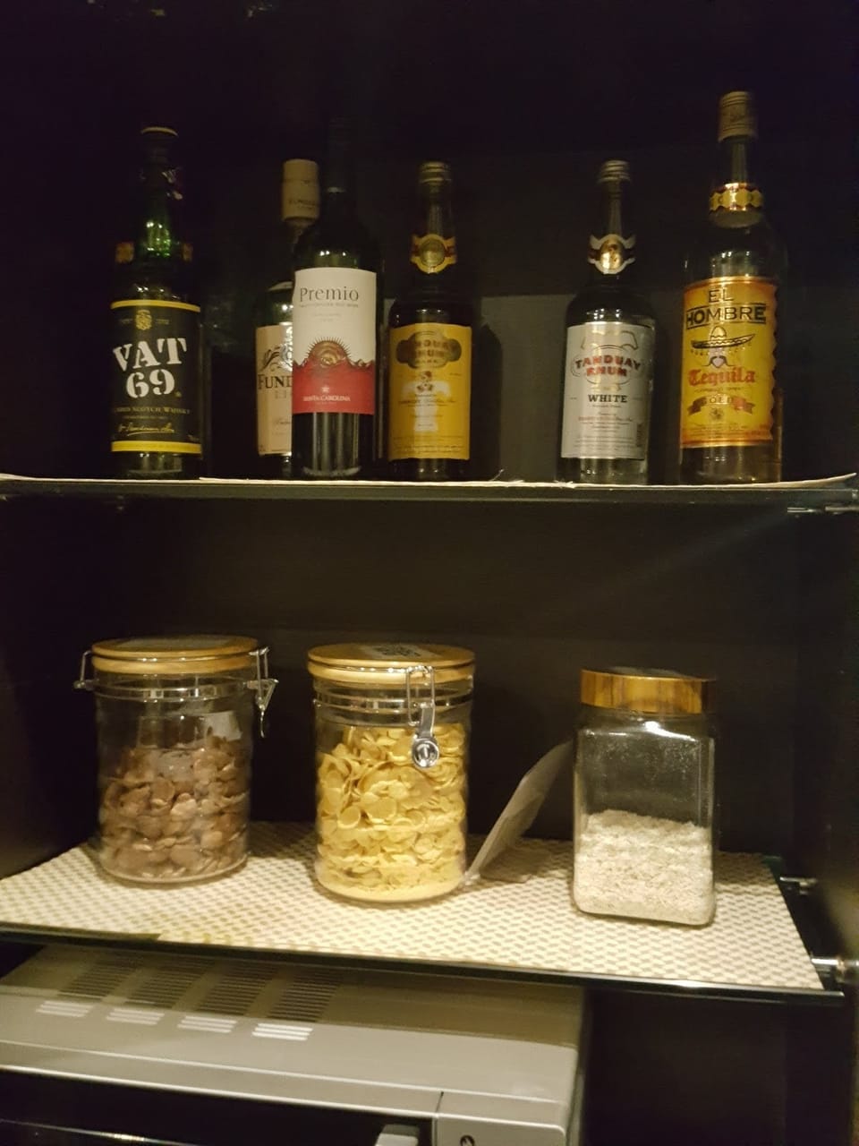 Club Manila Lounge – Manila Ninoy Aquino Airport (MNL) – bar
