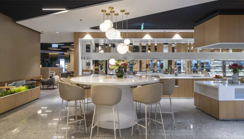 Fantazja Executive Lounge – Warsaw Chopin Airport (WAW), Terminal A – dining room