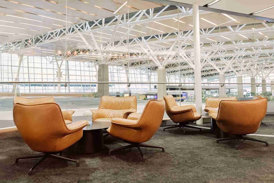 Aspire Lounge International – Calgary Airport (YYC), International Terminal-Concourse D