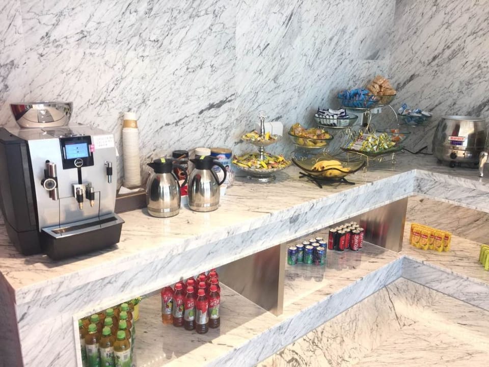 First Class Lounge No.6 – Wuhan Tianhe Airport (WUH), Terminal 3