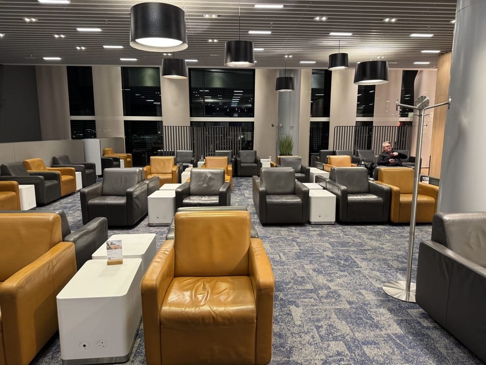 Lufthansa Business Lounge – Heathrow Airport (LHR), Terminal 2A – seating area