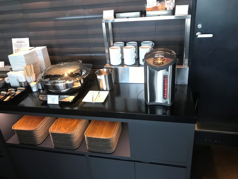 KIX Airside Lounge – Kansai International Airport (KIX), Terminal 1 – dining room