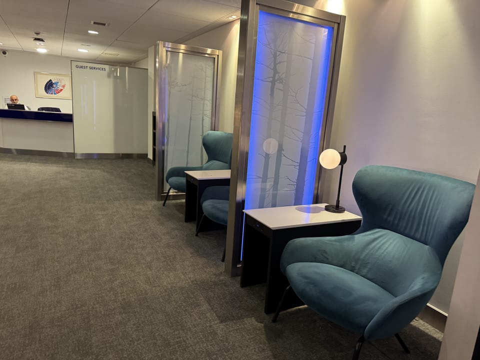 British Airways Galleries Club Lounge (Terminal 3) – Heathrow Airport (LHR), Terminal 3 – seating area