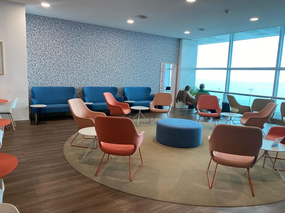 ANA Airport Lounge – Madeira Airport (FNC), Main Terminal – seating area