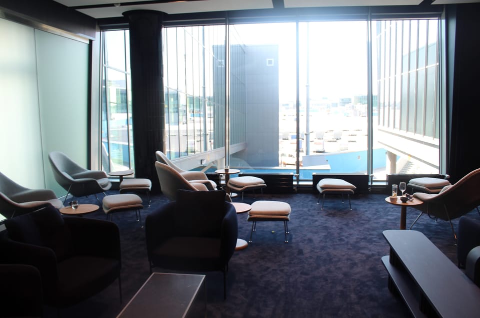 Platinum Wing – Helsinki Airport (HEL), Non Schengen departures – lounge interior