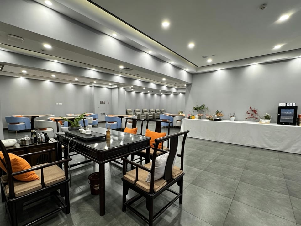 First Class Lounge – Shijiazhuang Zhengding Airport (SJW), Terminal 2 – lounge interior