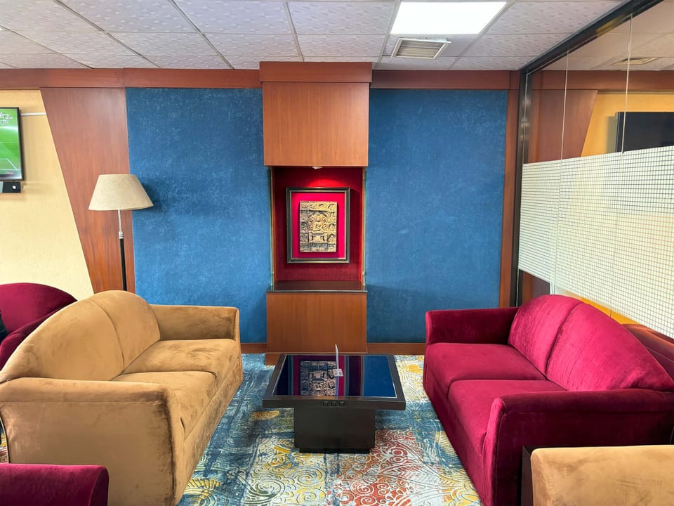 Executive Lounge – Kathmandu Airport (KTM), Terminal 1 – lounge interior