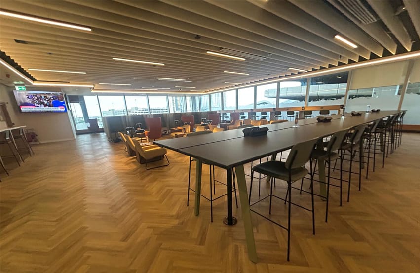 T1 Lounge – Dublin Airport (DUB), Terminal 1 – seating area
