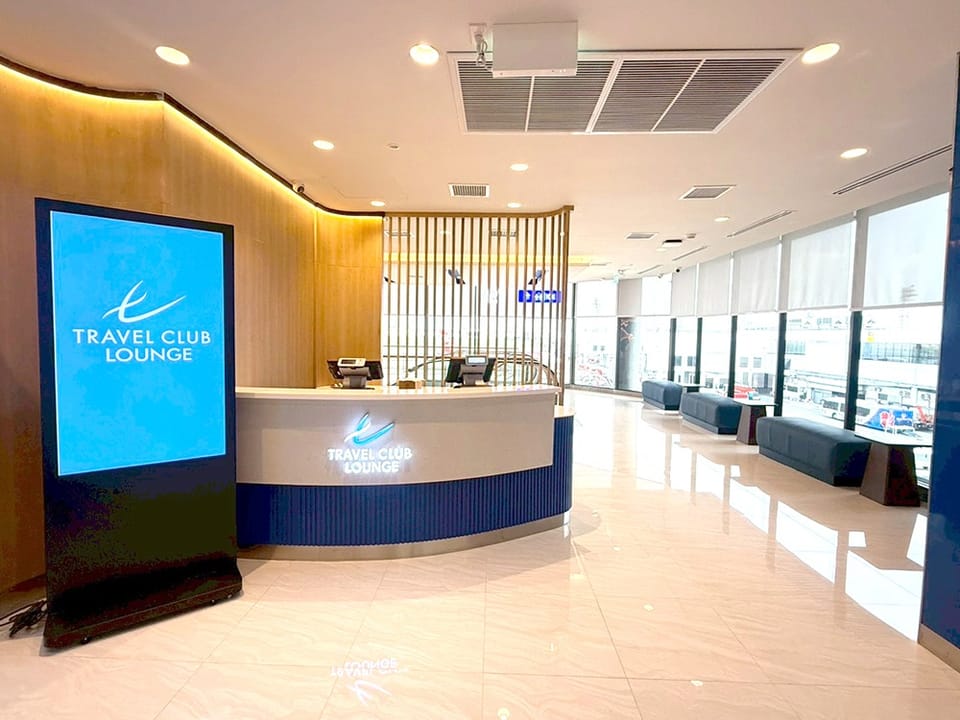 TRAVEL CLUB LOUNGE (TCL) – Bangkok Don Mueang Airport (DMK), Terminal 1 – reception and entrance