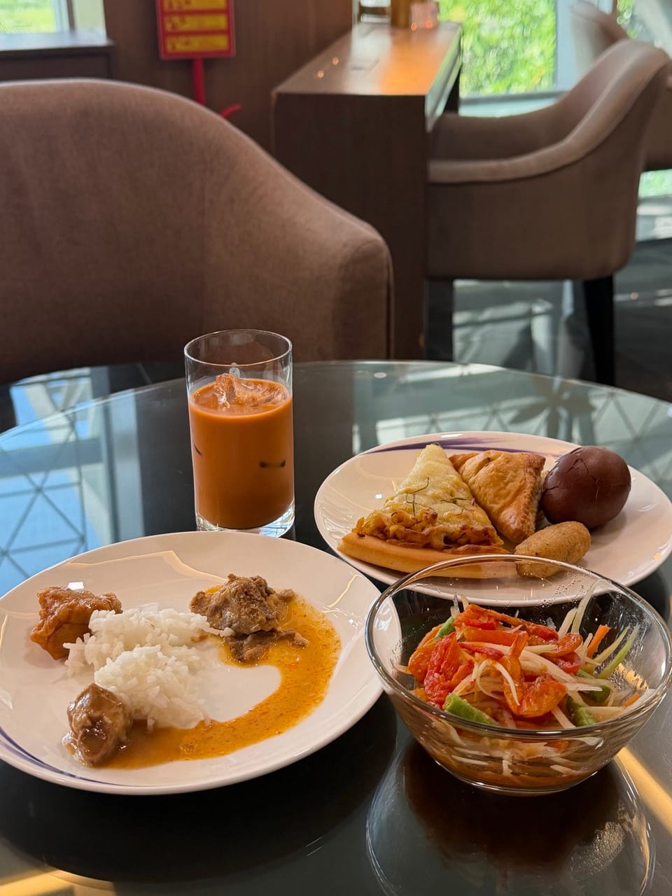 China Airlines Dynasty Lounge – Bangkok Suvarnabhumi Airport (BKK), Main Terminal – lounge interior