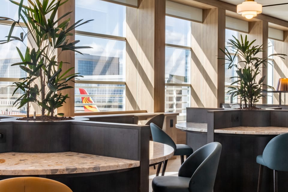 The View – Brussels Airport (BRU), Terminal B – lounge interior