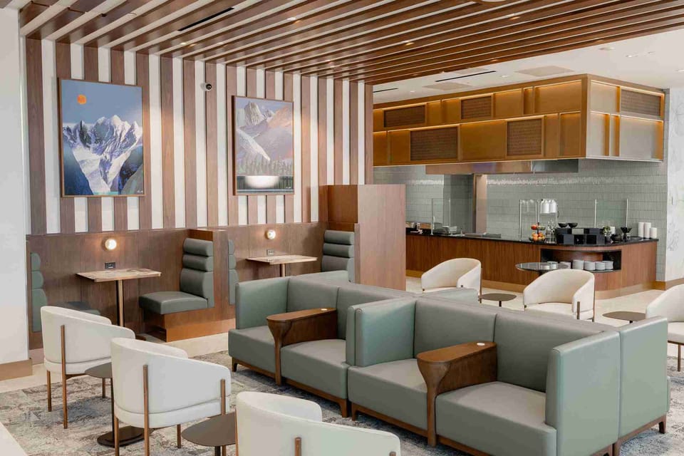 Plaza Premium International Lounge – Vancouver Airport (YVR), International Terminal – seating area