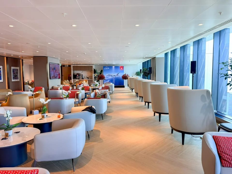 Emirates Lounge – Manchester Airport (MAN), Terminal 2 – seating area