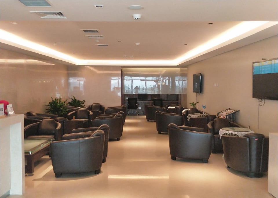 First Class/Business Class Lounge (Intl) – Guilin Liangjiang Airport (KWL), Terminal 2