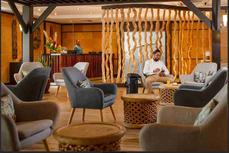 Air Seychelles Salon Vallee De Mai – Seychelles International Airport (SEZ), Domestic Terminal