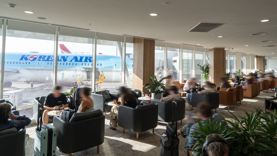 Qantas International Business Lounge – Sydney Airport (SYD), Terminal 1 – seating area