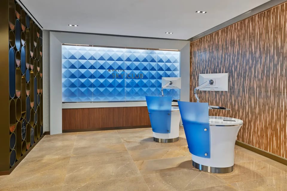 Delta Sky Club – Newark Liberty Airport (EWR)