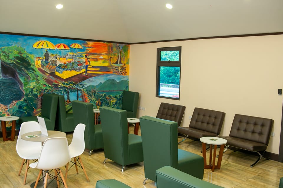 The Lounge Dominica – Marigot Douglas–Charles (DOM), The Lounge Dominica