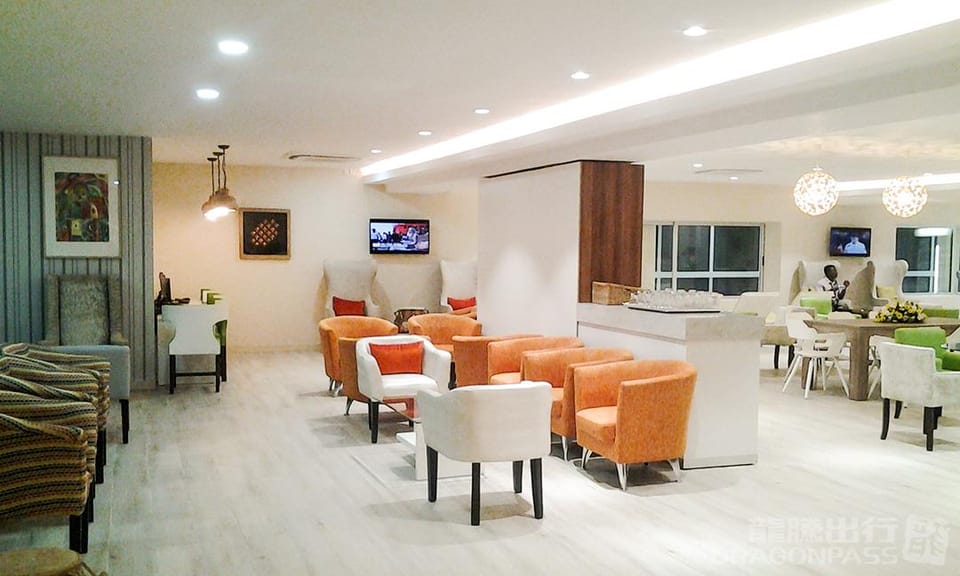 Akwaaba Lounge – Accra Airport (ACC), Terminal 1 – seating area