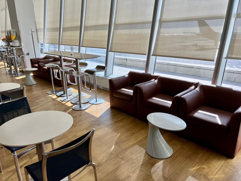 Lufthansa Business Lounge – John F. Kennedy Airport (JFK), Terminal 1 – seating area