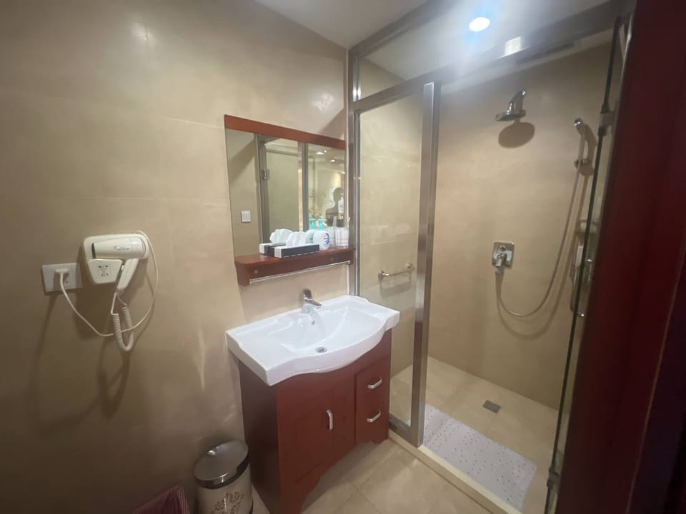 South Airlines First Class and Business Class Pearl Member Lounge (T1 International) – Dalian Airport (DLC), T1