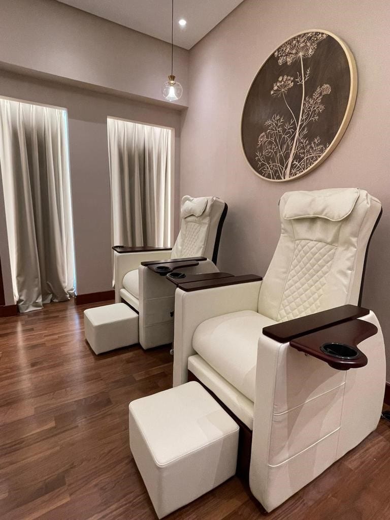 Gulf Spa – Bahrain Airport (BAH), Main Terminal – seating area
