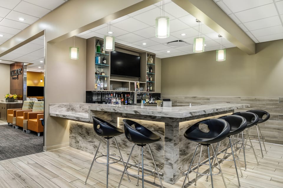 Escape Lounge – Sacramento International Airport (SMF), Terminal A