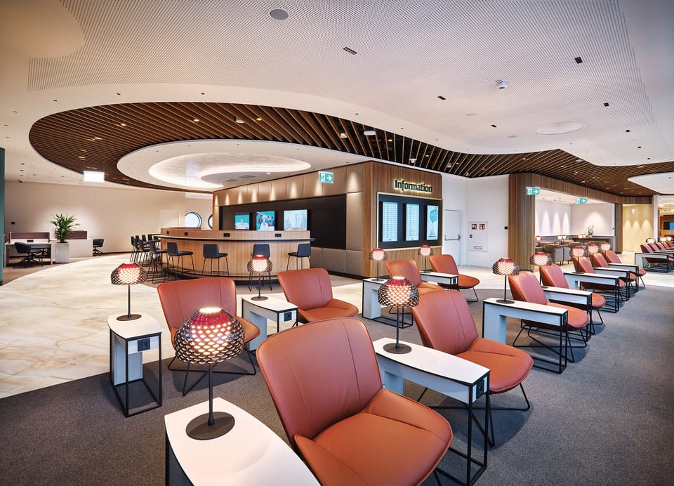 Vienna Lounge – Vienna Airport (VIE), Terminal 1 – seating area