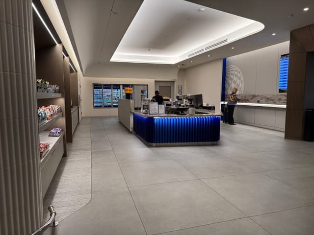 United Club Fly – Houston George Bush Intercontinental Airport (IAH)