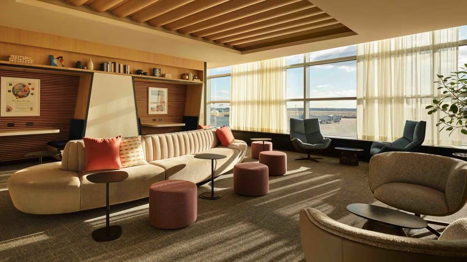 Chase Sapphire Lounge by The Club – Philadelphia Airport (PHL), Terminal D/E Connector – seating area