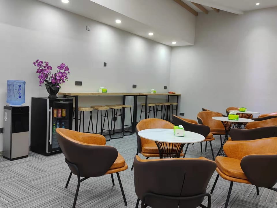 First Class Lounge – Datong Yungang Airport (DAT), Main Terminal – lounge interior