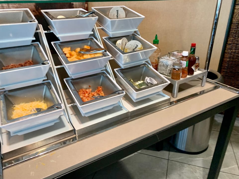 American Airlines Admirals Club – Nashville Airport (BNA), Main Terminal