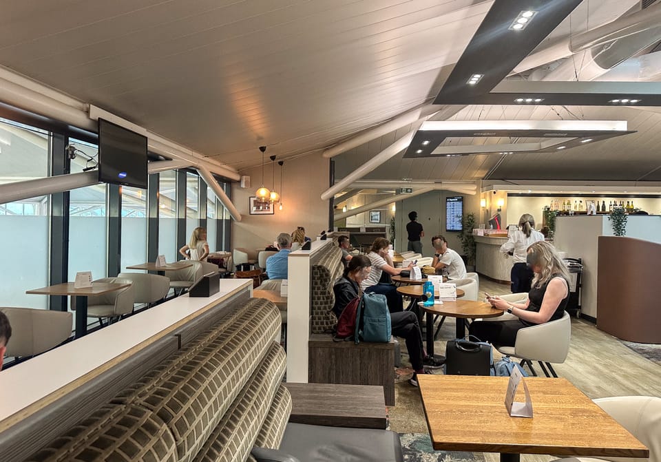 Essence by Escape Lounges – Bristol Airport (BRS), Main Terminal