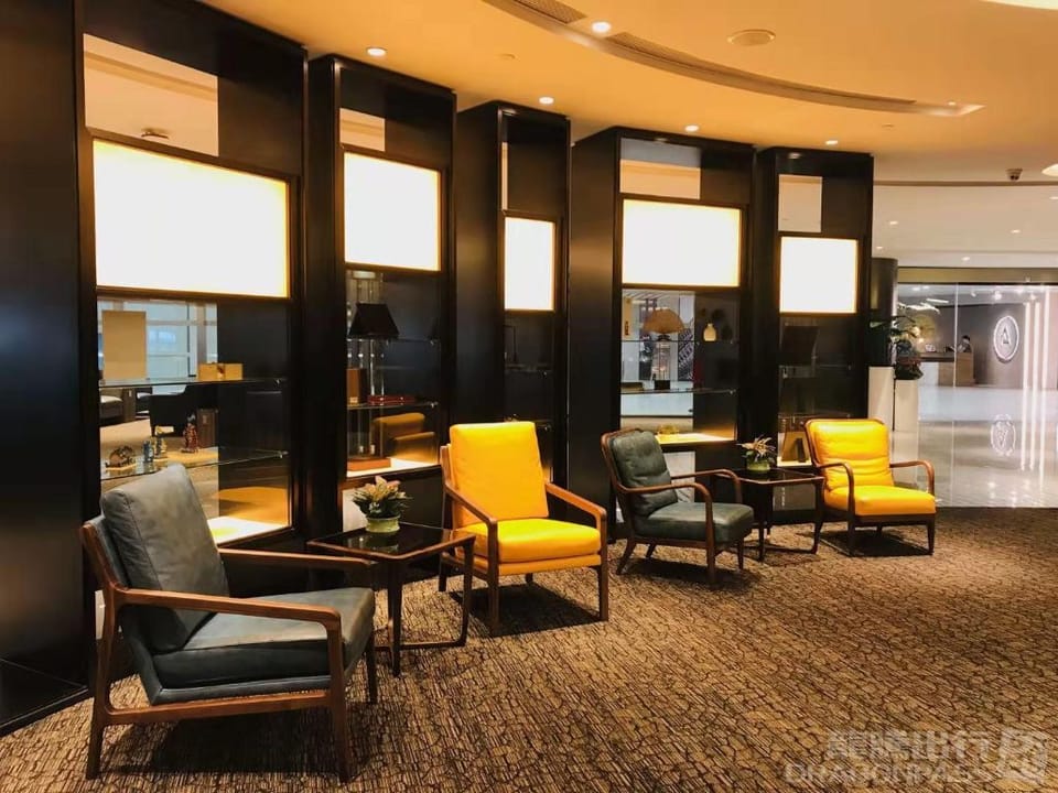 Premium Lounge (T2 International) – Guangzhou Baiyun Airport (CAN), Terminal 2 – seating area